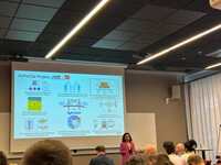 Präsentation des HyPerCat Projekts am KIT mit einem Diagramm zu Katalyse-Forschungszielen.